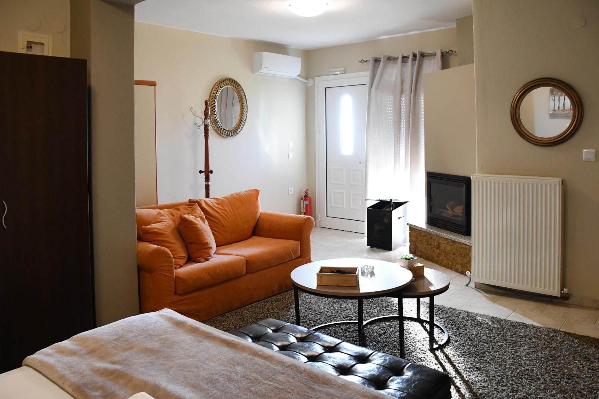 Toula Rooms Ángistron Exteriér fotografie