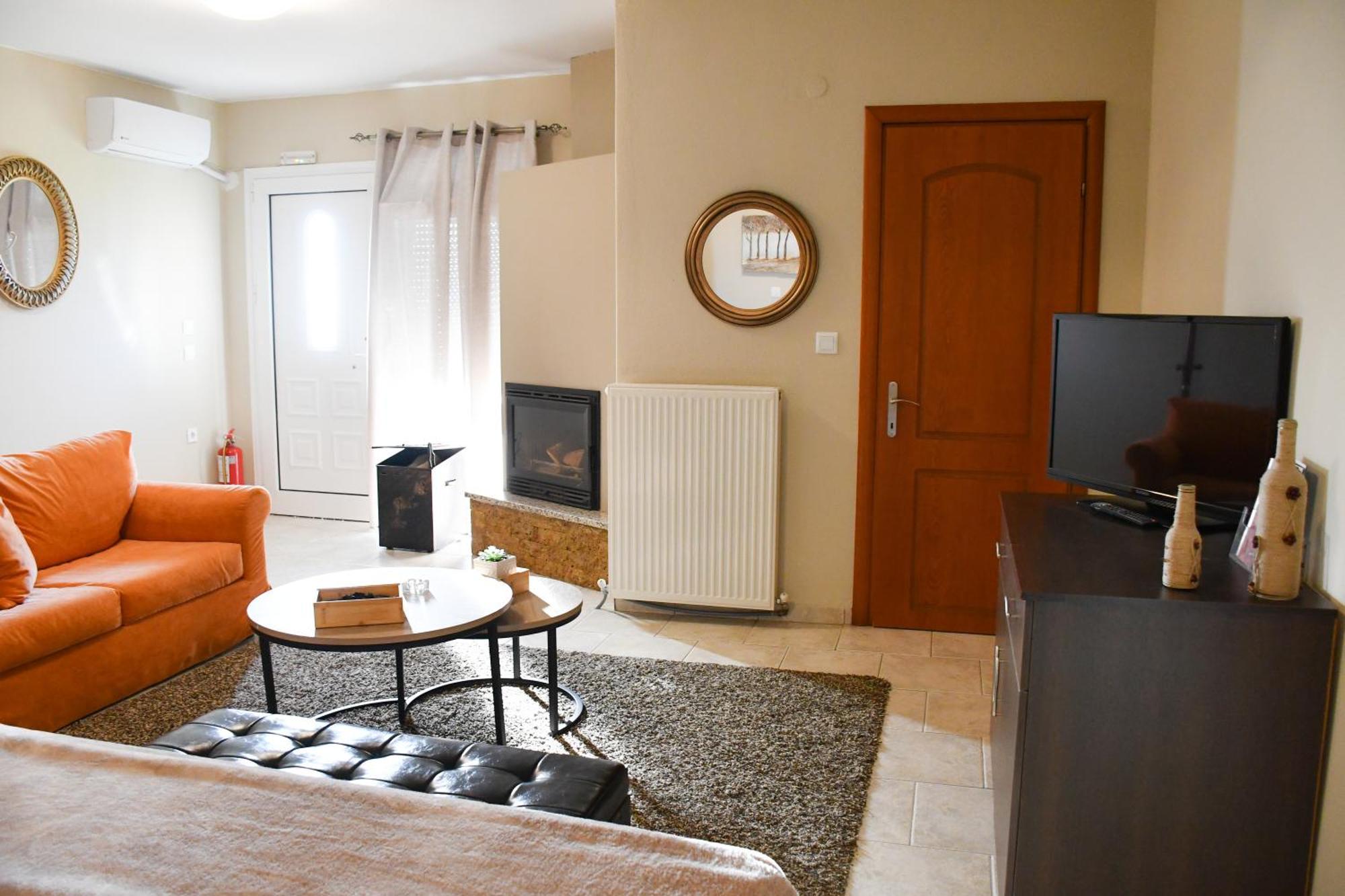 Toula Rooms Ángistron Exteriér fotografie