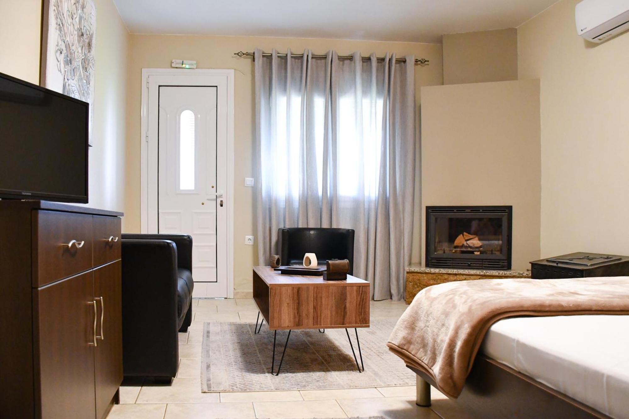 Toula Rooms Ángistron Exteriér fotografie